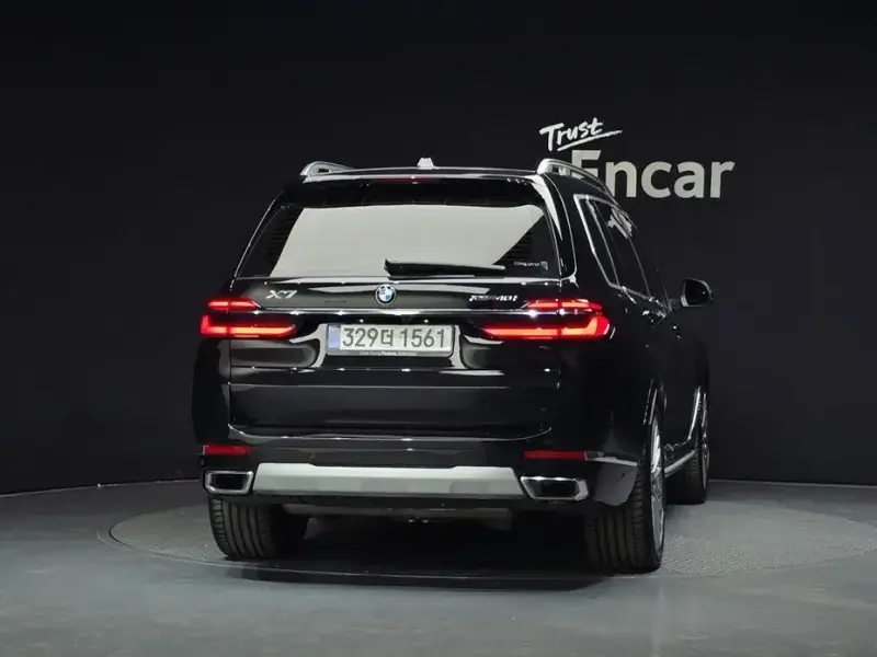 2025 BMW X7 с пробегом 52 382 км