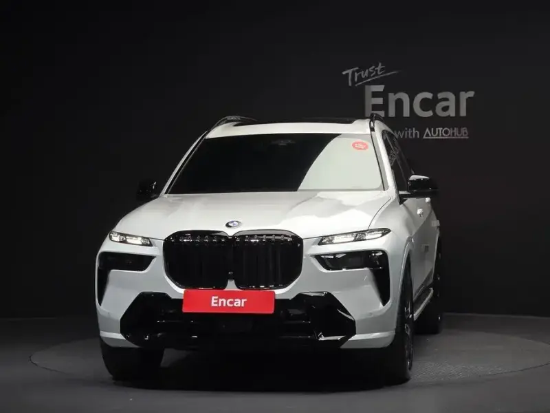 2025 BMW X7 с пробегом 15 350 км