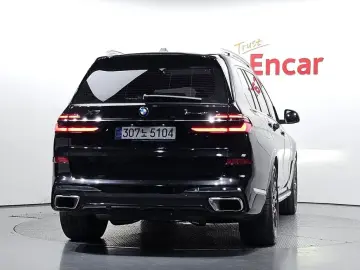 2025 BMW X7 с пробегом 11 573 км