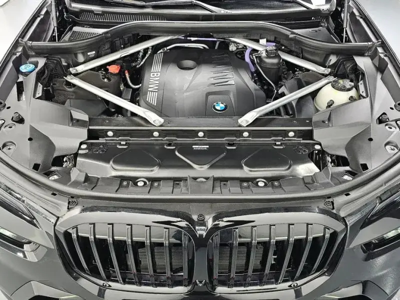 2025 BMW X7 с пробегом 11 573 км