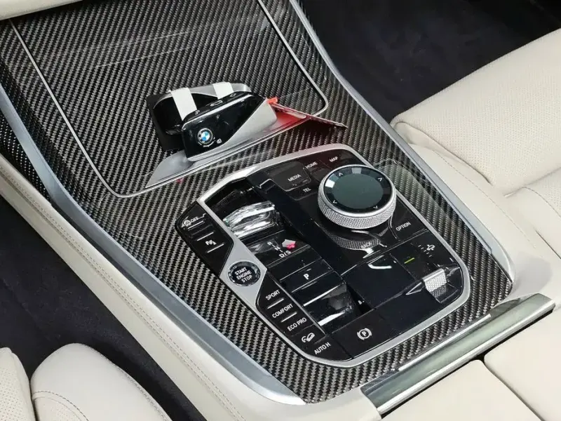 2025 BMW X7 с пробегом 11 573 км