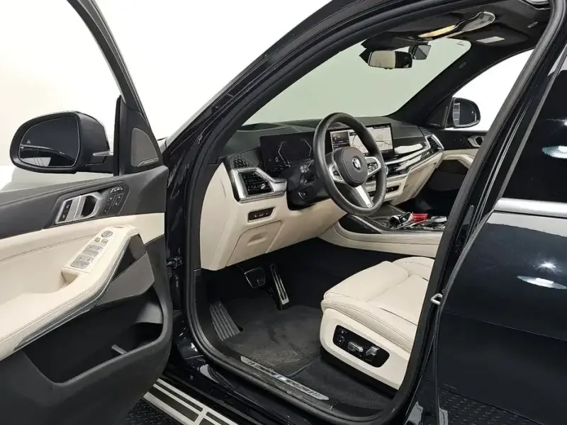 2025 BMW X7 с пробегом 11 573 км
