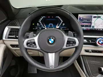 2025 BMW X7 с пробегом 11 573 км