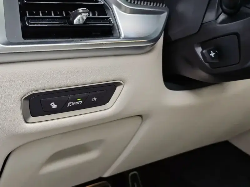 2025 BMW X7 с пробегом 11 573 км