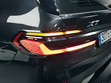 2025 BMW X7 с пробегом 11 573 км