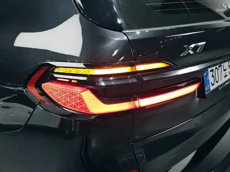 2025 BMW X7 с пробегом 11 573 км