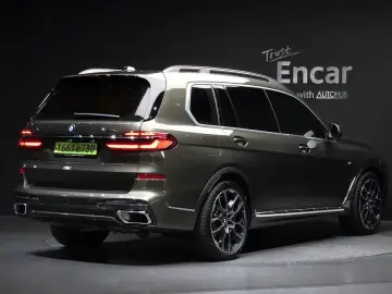 2025 BMW X7 с пробегом 11 160 км