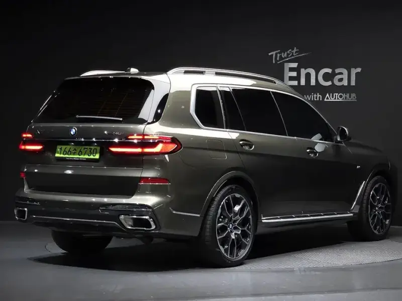 2025 BMW X7 с пробегом 11 160 км
