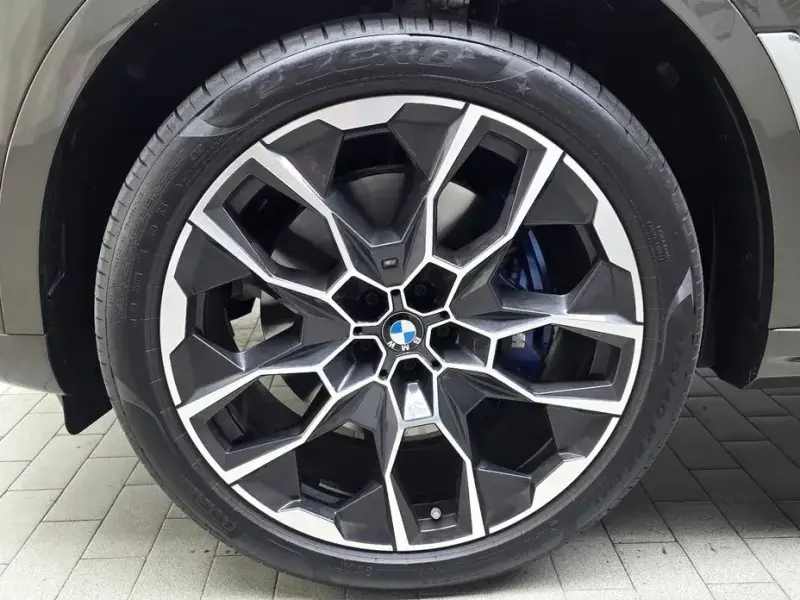 2025 BMW X7 с пробегом 11 160 км
