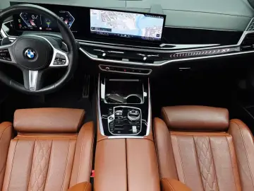 2024 BMW X7 с пробегом 46 657 км