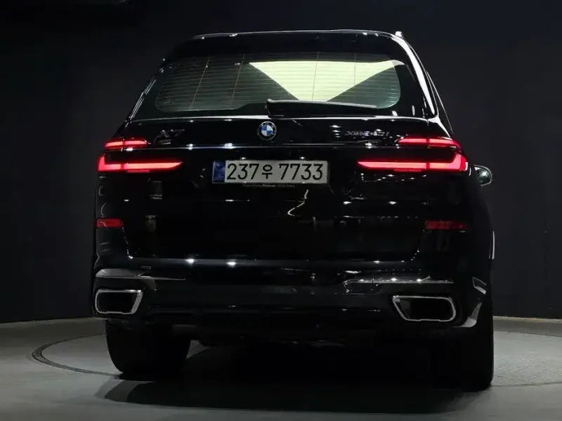 2025 BMW X7 с пробегом 5 187 км