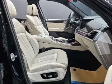 2025 BMW X7 с пробегом 5 187 км