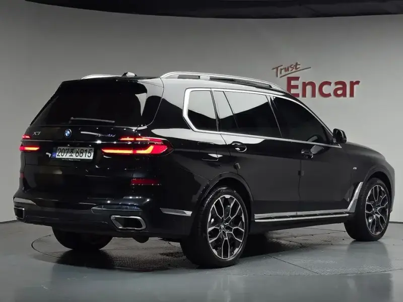 2025 BMW X7 с пробегом 65 524 км