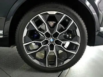 2025 BMW X7 с пробегом 5 187 км