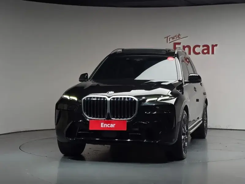 2025 BMW X7 с пробегом 65 524 км