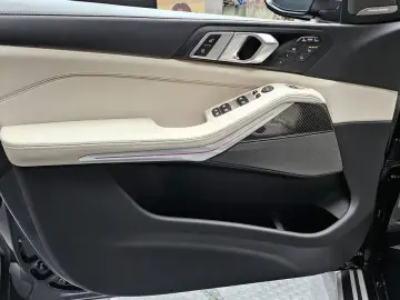 2025 BMW X7 с пробегом 5 187 км