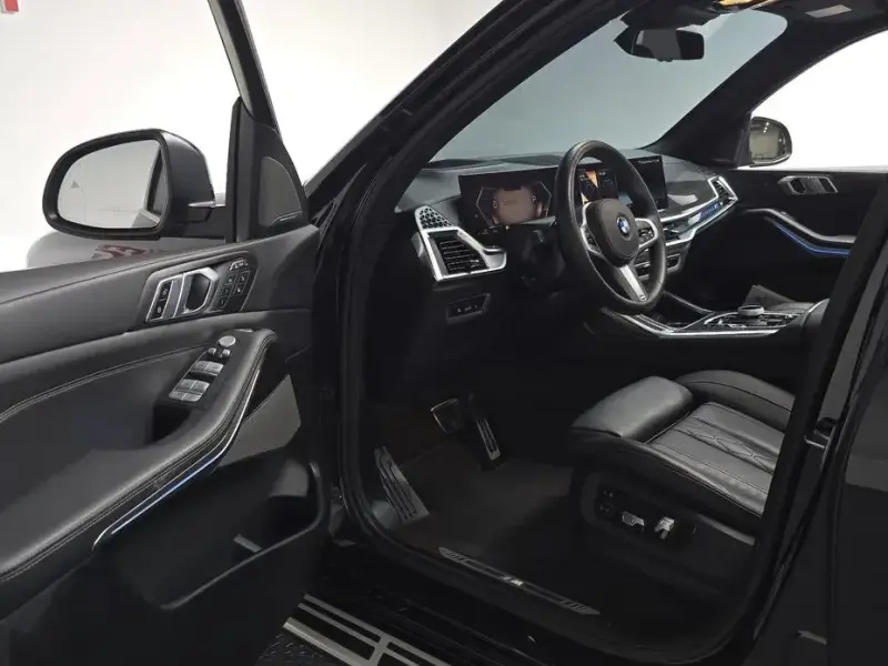 2025 BMW X7 с пробегом 65 524 км