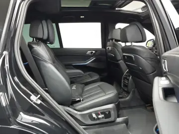 2025 BMW X7 с пробегом 65 524 км