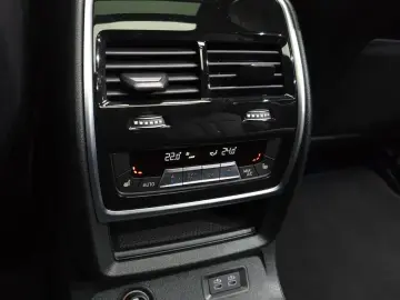 2025 BMW X7 с пробегом 65 524 км