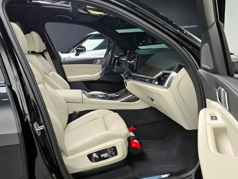 2025 BMW X7 с пробегом 10 527 км