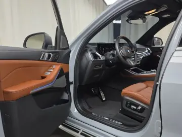 2025 BMW X7 с пробегом 5 806 км