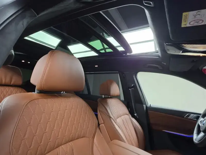 2025 BMW X7 с пробегом 5 806 км