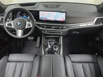 2025 BMW X7 с пробегом 20 790 км