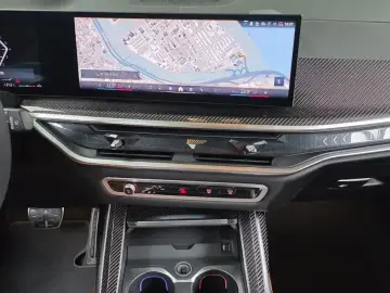 2025 BMW X7 с пробегом 17 746 км