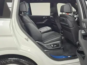 2025 BMW X7 с пробегом 20 790 км