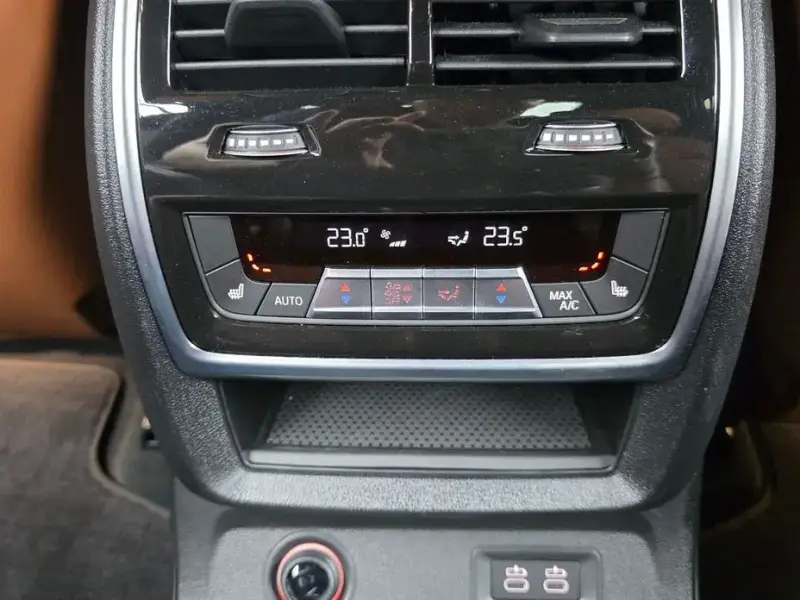 2025 BMW X7 с пробегом 17 746 км