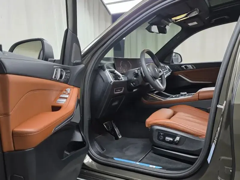 2025 BMW X7 с пробегом 17 746 км