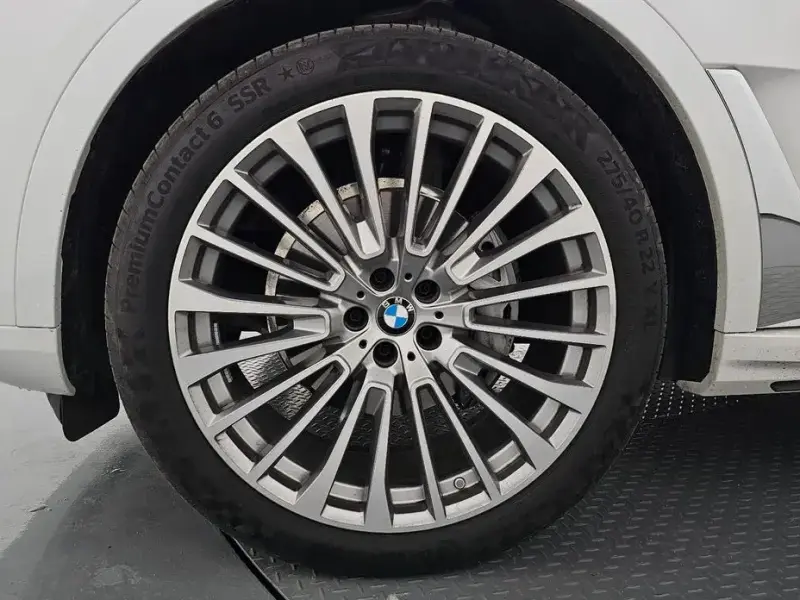 2025 BMW X7 с пробегом 7 931 км