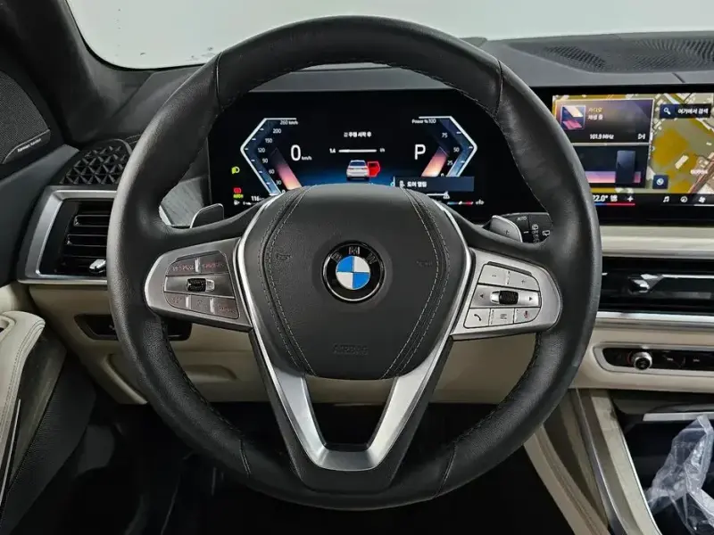 2025 BMW X7 с пробегом 7 931 км