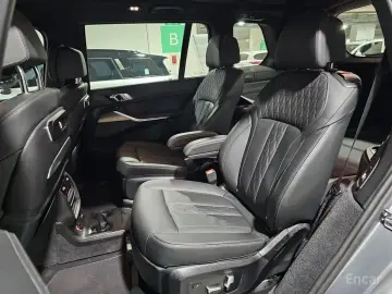 2025 BMW X7 с пробегом 11 760 км