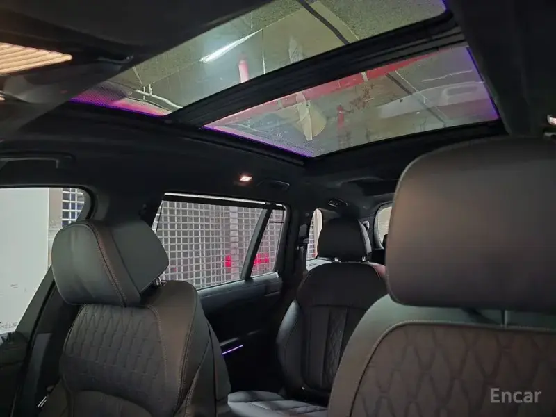 2025 BMW X7 с пробегом 7 606 км