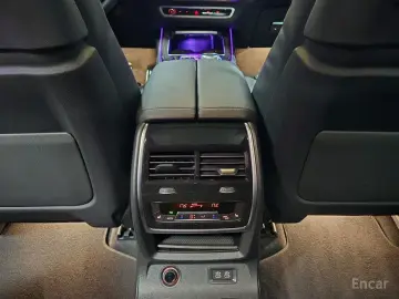 2025 BMW X7 с пробегом 7 606 км