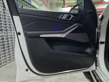 2025 BMW X7 с пробегом 7 606 км