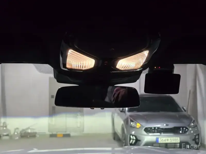 2025 BMW X7 с пробегом 7 606 км
