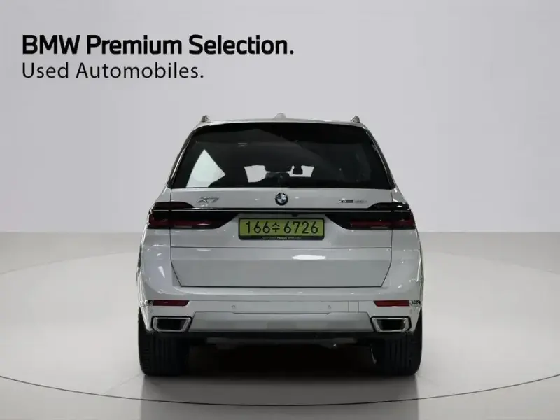 2025 BMW X7 с пробегом 8 980 км