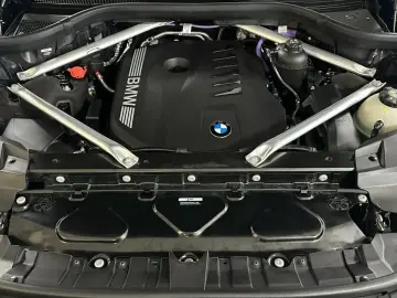 2025 BMW X7 с пробегом 4 282 км