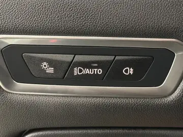 2025 BMW X7 с пробегом 8 980 км