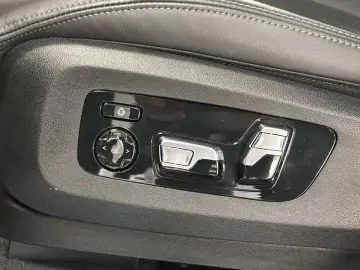 2025 BMW X7 с пробегом 8 980 км