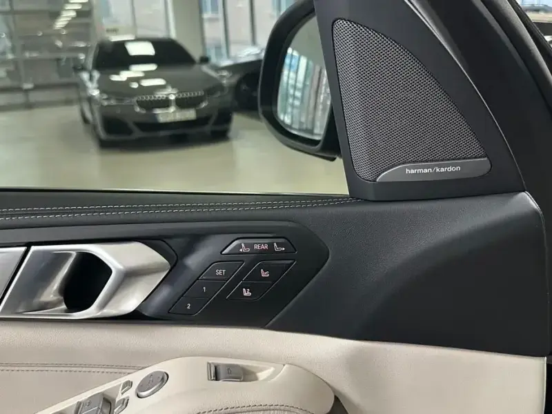 2025 BMW X7 с пробегом 4 282 км