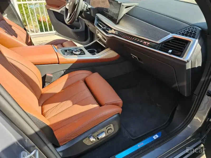 2025 BMW X7 с пробегом 4 550 км