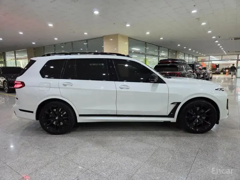 2024 BMW X7 с пробегом 20 129 км