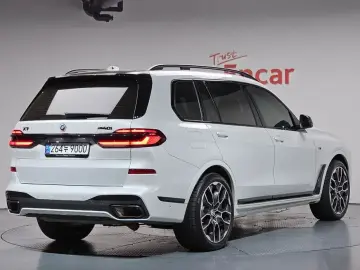 2025 BMW X7 с пробегом 26 247 км