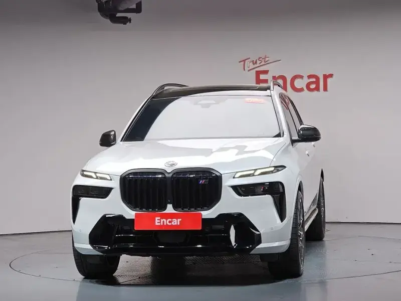 2025 BMW X7 с пробегом 26 247 км