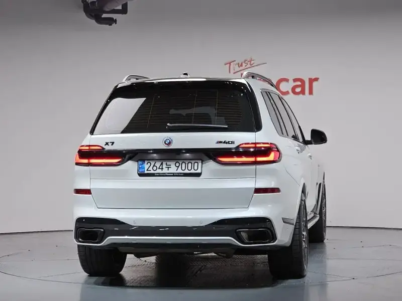 2025 BMW X7 с пробегом 26 247 км