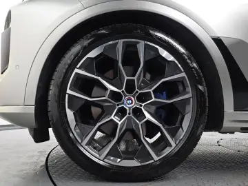 2025 BMW X7 с пробегом 26 247 км