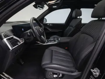 2024 BMW X7 с пробегом 18 557 км